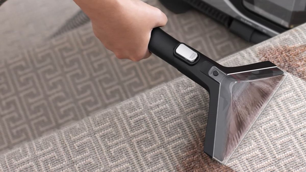 Kako pravilno koristiti usisivač za dubinsko pranje tepiha i nameštaja?