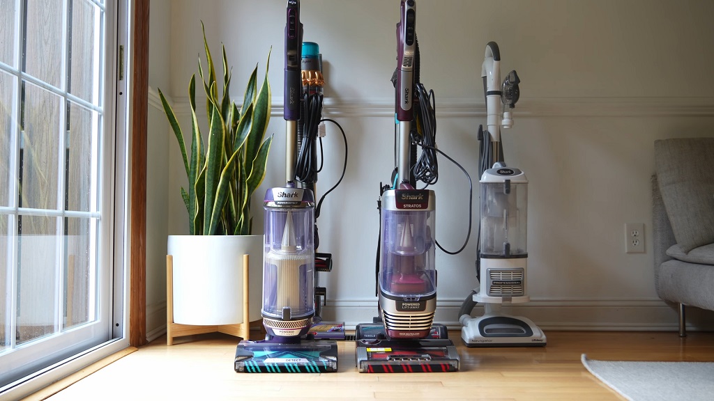 Tri različita modela žičanih usisivača